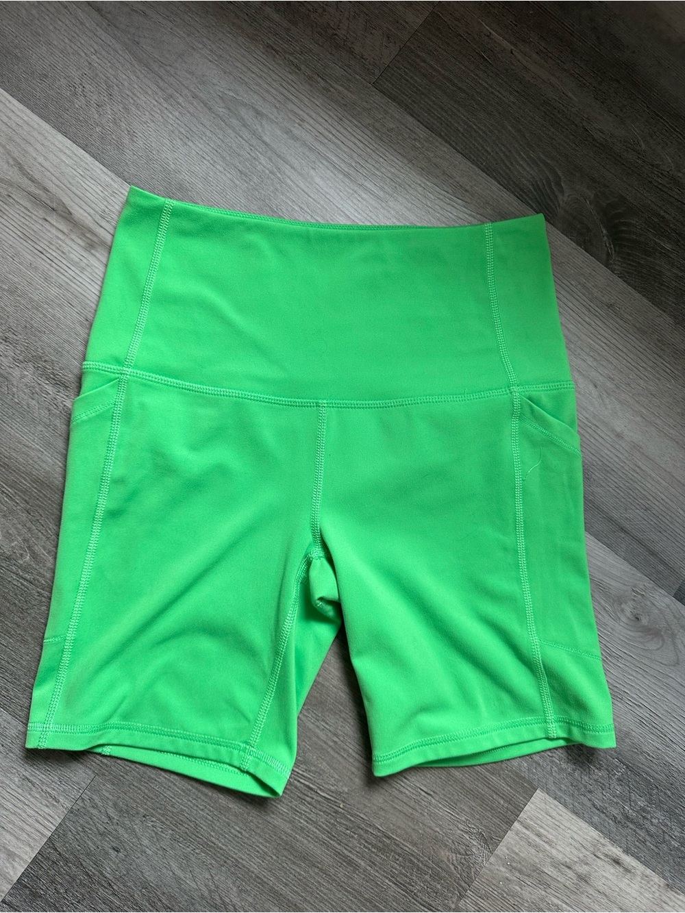 🌻 DSG High-Waist Lime Green Bike Shorts 🌻 - Picture 2 of 4